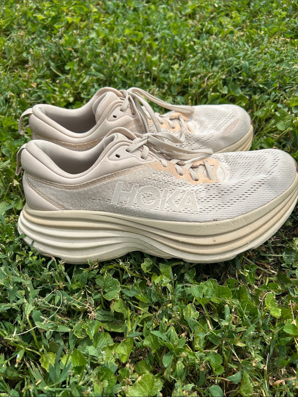 Hoka Men’s Bondi 8 Brown